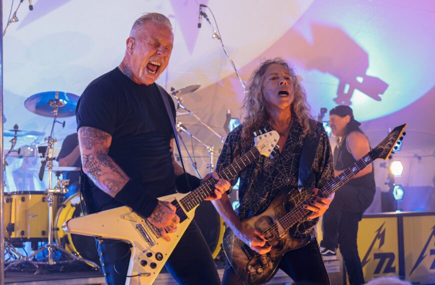 اجرای بی‌نظیر Metallica در همپتونز برای دیوید زاسلاو، سیلوستر استالونه و طرفداران پرشور: نقد کنسرت