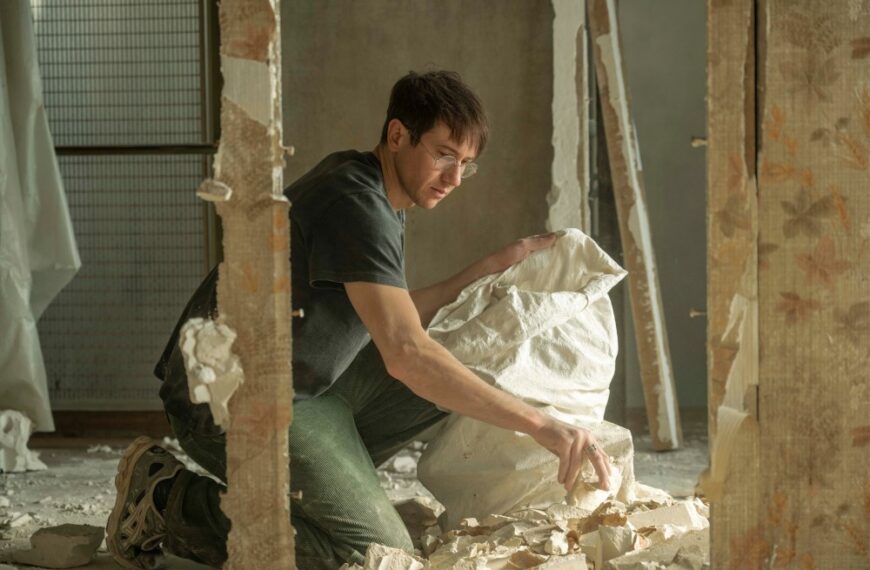 تهیه‌کننده «La Vie en Rose» آلن گلدمن درباره فیلم ونیزی «At Work» و پروژه‌های آینده با لازلو نمش و تیم خلاق «Shtisel»