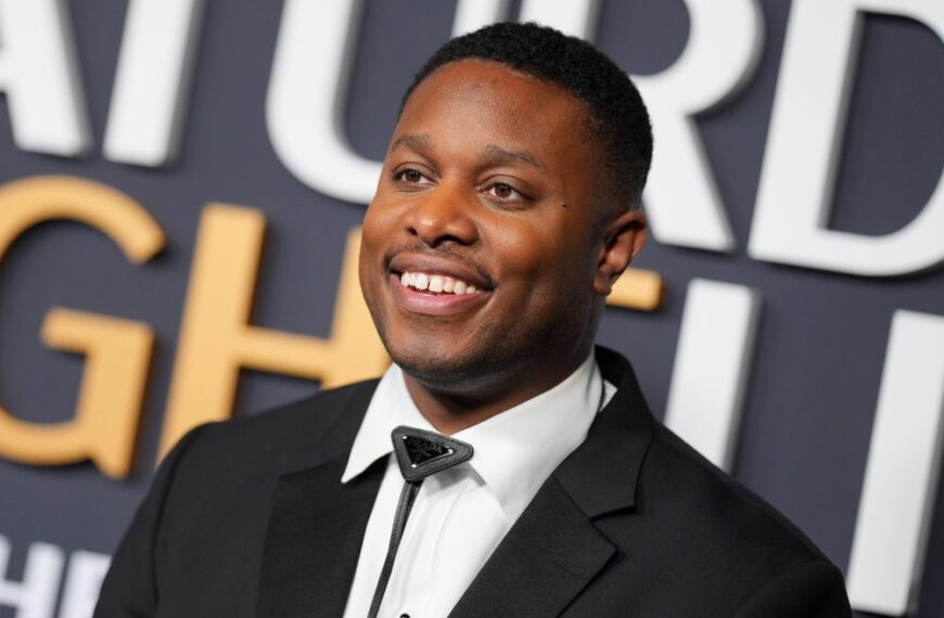 واکنش دوون واکر به حمایت طرفداران پس از خروج از SNL: «انگار مردیم!»