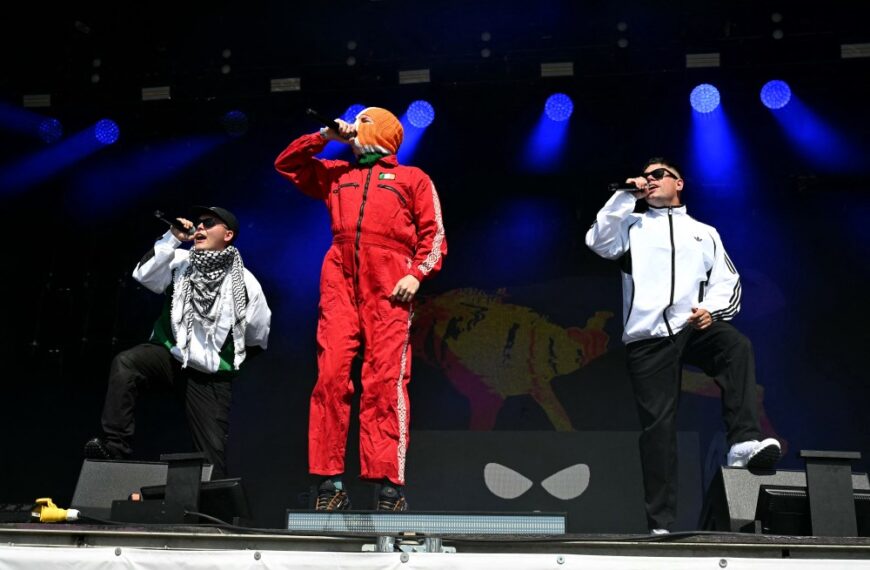 لغو تمامی تاریخهای تور Kneecap در آمریکا، اما اجرای کانادا طبق برنامه ادامه دارد