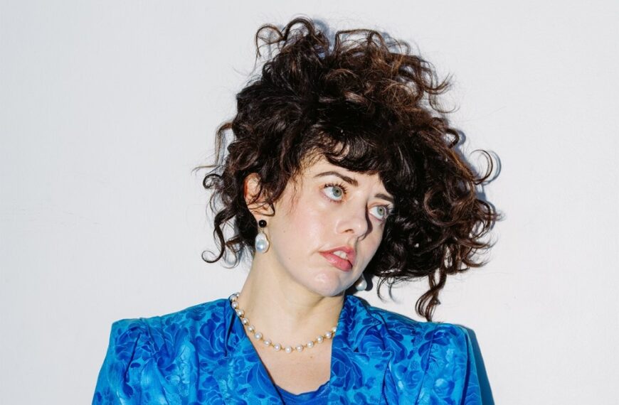 چگونه مری نیلی از ویدیوهای ویروسی به نویسندگی و بازی در فیلم جدید «یا چیزی» رسید؟