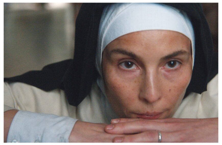 نومی راپاس در نقش مادر ترزا در فیلم «Mother» اثر تئونا استروگار میتوسکا: «او یک شورشی بود!»