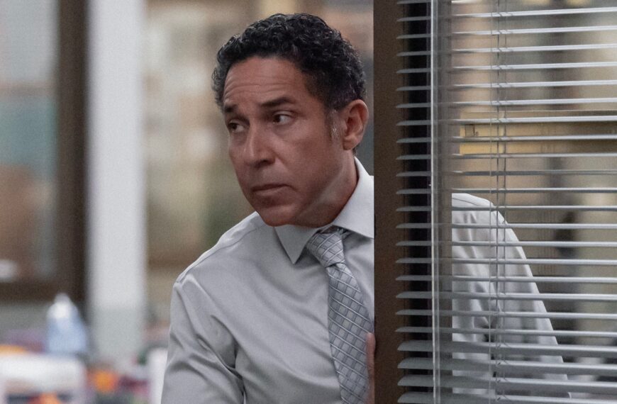 اسکار نونیز درباره بازگشت به اسپینآف «The Office» با نام «The Paper»، دلیل حضور اسکار در غرب میانه و تبدیل شدن شخصیتش…