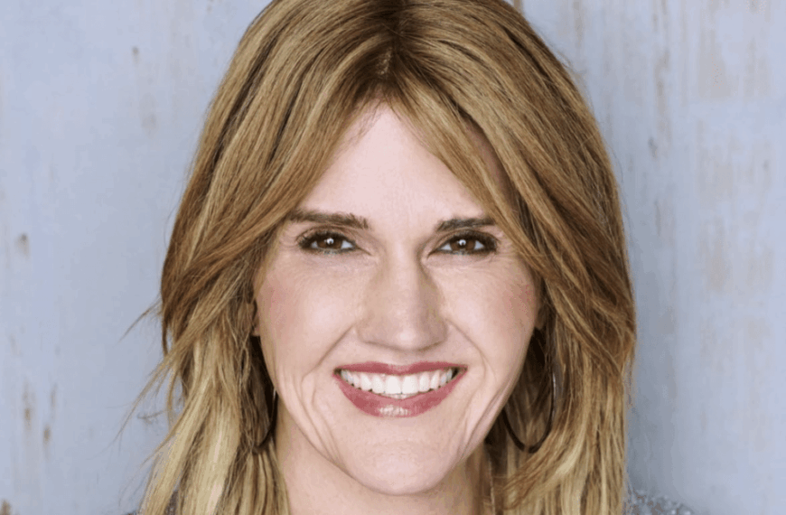 دنیس وینکلمن با اجرای ویژه استندآپ «لوکس با بودجه محدود» می‌درخشد