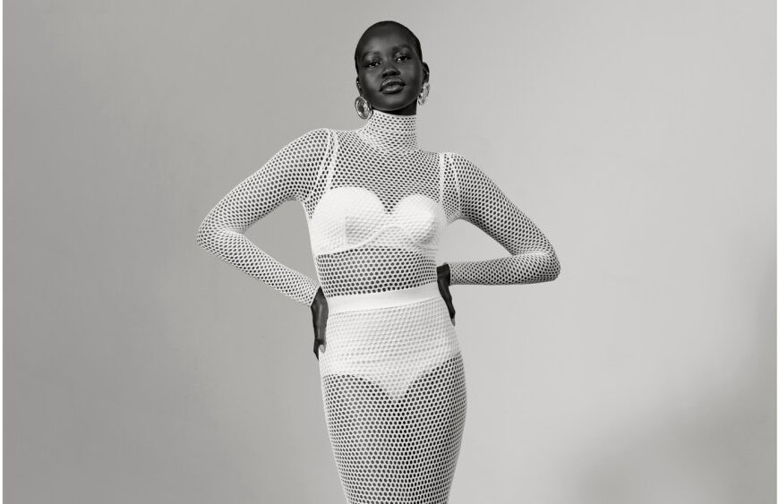 کمپین پاییزی ژیوانشی: فراگیرتر از نمایش آغازین سارا برتون