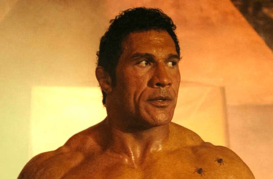 Dwayne Johnson: چالش‌های روزانه برای نقش‌های سخت و پروتزهای «Smashing Machine»