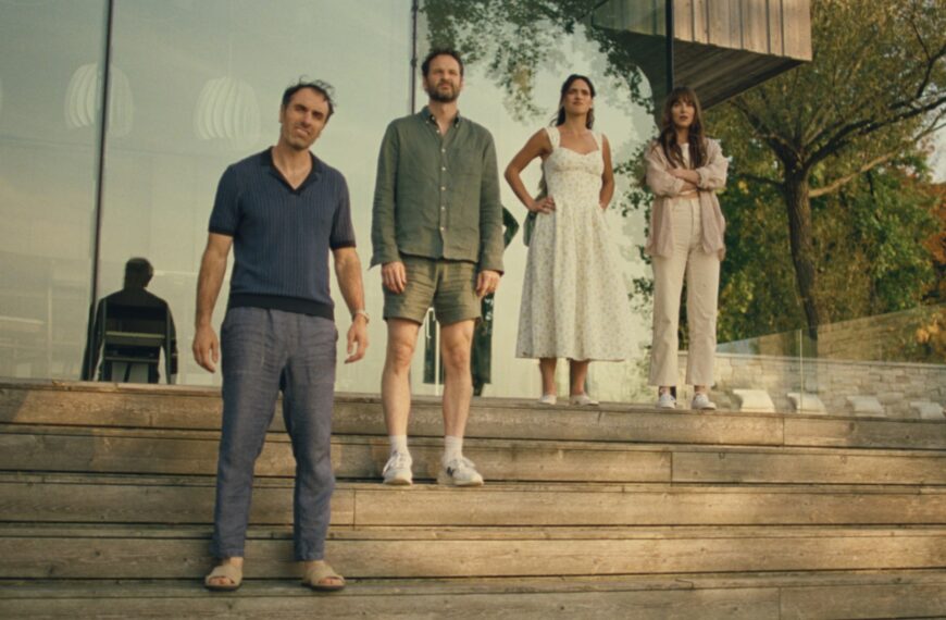 نقد فیلم «Splitsville»: بازی داکوتا جانسون و آدریا آرجونا در یک کمدی رمانتیک پرهیجان و خستهکننده