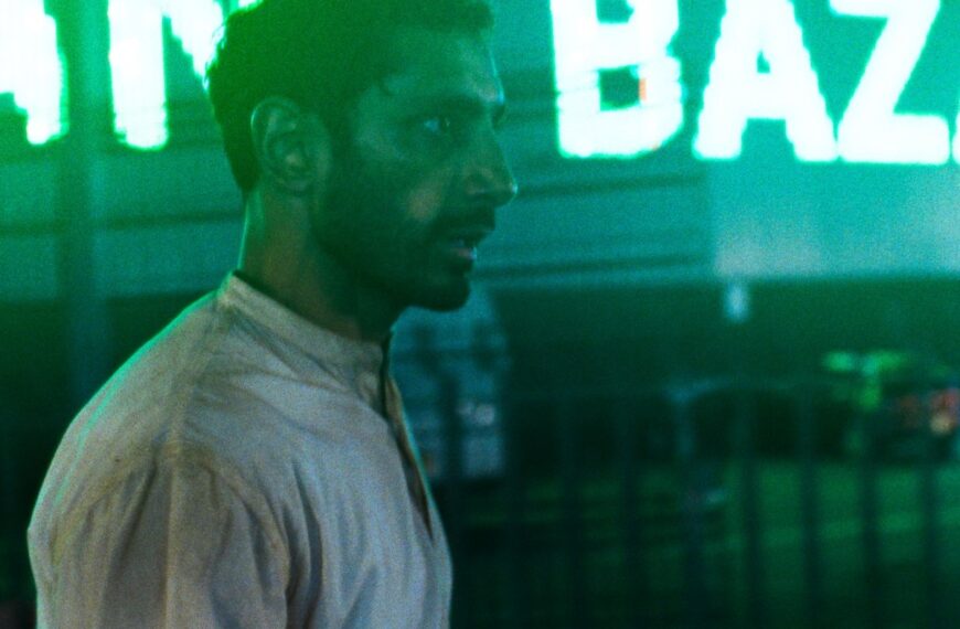 چگونه ریز احمد «هملت» را به یک تریلر معاصر تبدیل کرد: «هدف ما دموکراتیزه کردن شکسپیر است»