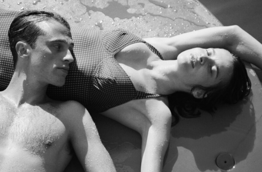 فرانسوا اوزون درباره اقتباس از «بیگانه» آلبر کامو: «می‌خواستم با دیدگاه امروزی از الجزایر فرانسه و استعمار بسازم»