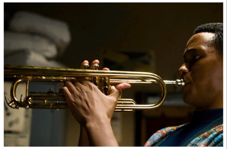 کارگردان زامو مخوانازی با فیلم «Laundry» در TIFF به زندگی شخصی میپردازد و برای «Newborns» آماده میشود: «خلق کردن، درمان است»