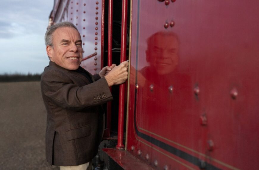 بازگشت واریک دیویس به عنوان پروفسور فلیت‌ویک در سریال جدید «Harry Potter» HBO؛ معرفی بازیگران جدید از جمله دین توماس، کراب و&hellip;