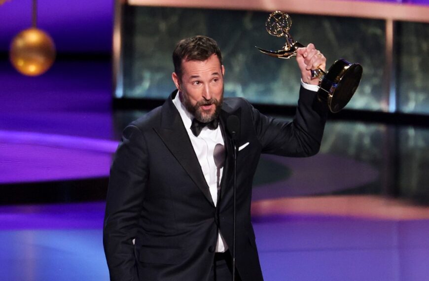 نوآ وایل برنده امی بهترین بازیگر نقش اول درام برای «The Pitt»، تقدیم به کارکنان اورژانس