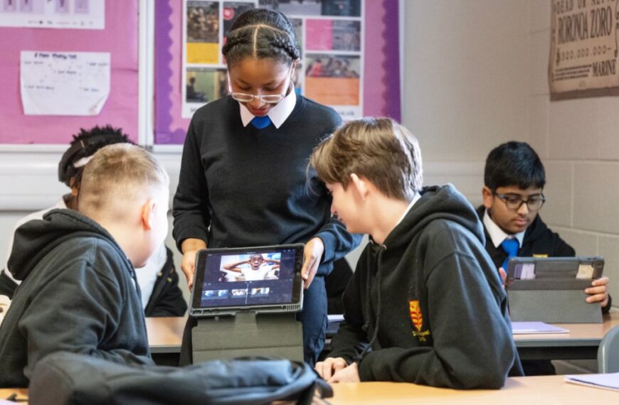 اسکاتلند با برنامه درسی ملی پیشگام، فیلمسازی را به کلاسهای درس میآورد