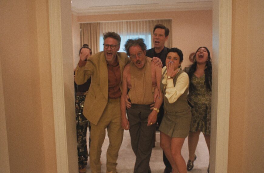 برایان کرانستون برنده امی بهترین بازیگر مهمان کمدی برای «The Studio»