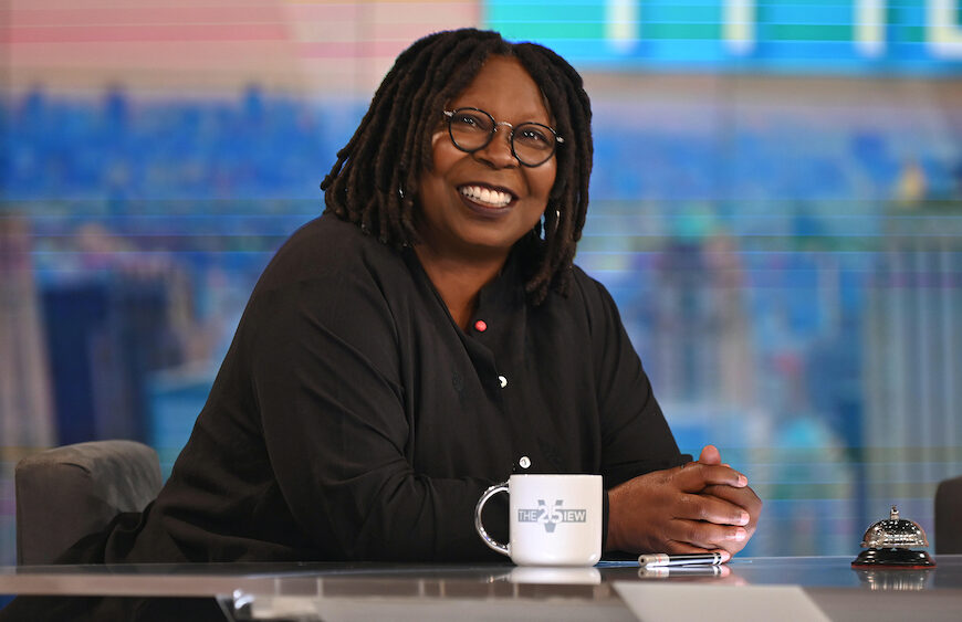 سکوت «The View» درباره توقف «Jimmy Kimmel Live» توسط ABC: خودسانسوری مجریان تلویزیون برای رضایت ترامپ، نگرانکننده است