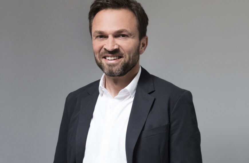 کریستوف ریاندی، رئیس سابق Gaumont به سریال «Excellence Park» در آکادمی باتلر Unconditional Pictures پیوست