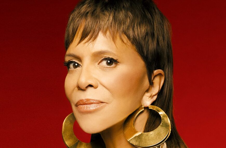 سیلویا رون از سمت رئیس و مدیرعامل Epic Records کناره‌گیری می‌کند