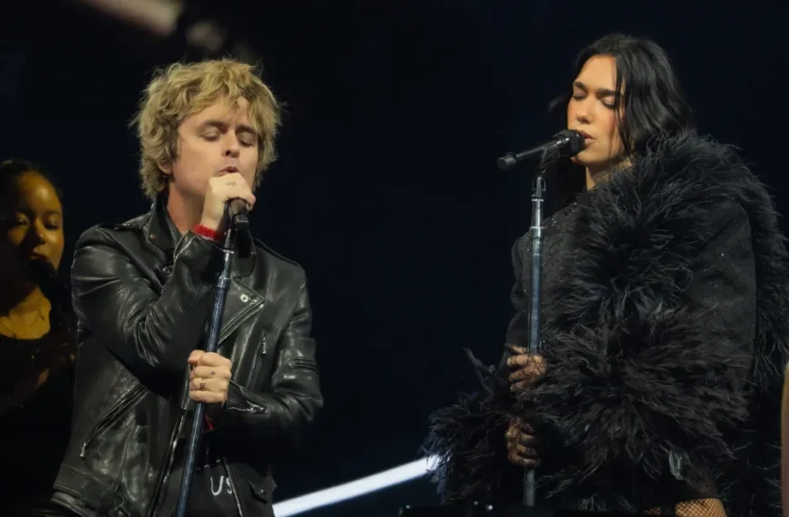 دوا لیپا و ۵۶ کاور جذاب در تور «خوش‌بینی رادیکال» از Green Day تا TLC و AC/DC