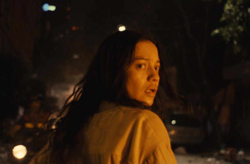 بررسی کتاب «It Would Be Night in Caracas»: هیجان‌انگیزی که گذشته خشونت‌بار ونزوئلا را به حال حاضر پیوند می‌زند