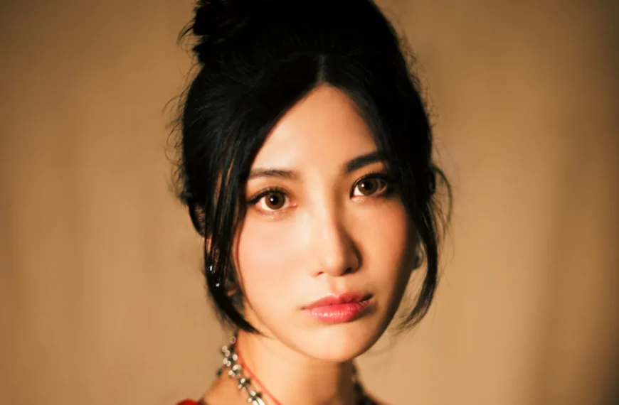 ستاره ‘KPop Demon Hunters’ EJAE با WME قرارداد امضا کرد