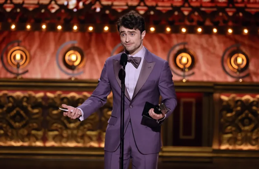 بازگشت دنیل ردکلیف به برادوی با نمایش تک‌نفره «Every Brilliant Thing»