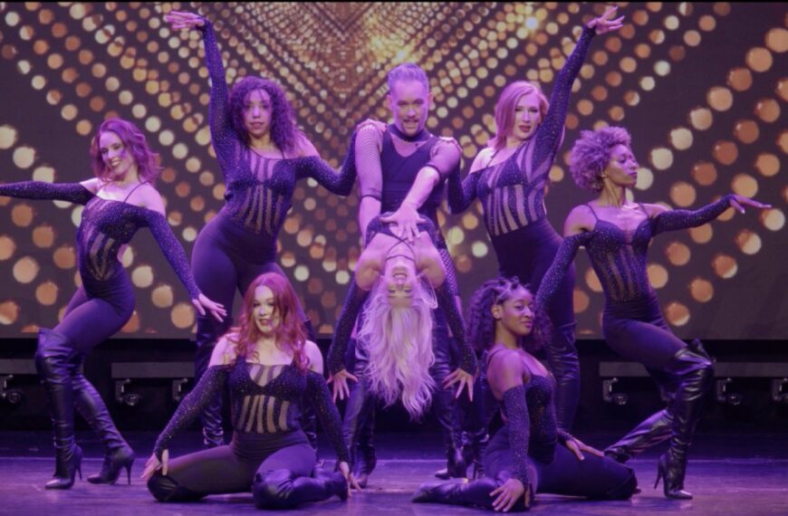 تجلیل از پائولا عبدل در جوایز جهانی رقص‌پردازی