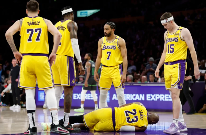 توافق ۱۰ میلیارد دلاری مارک والتر برای خرید لس آنجلس لیکرز توسط NBA تایید شد