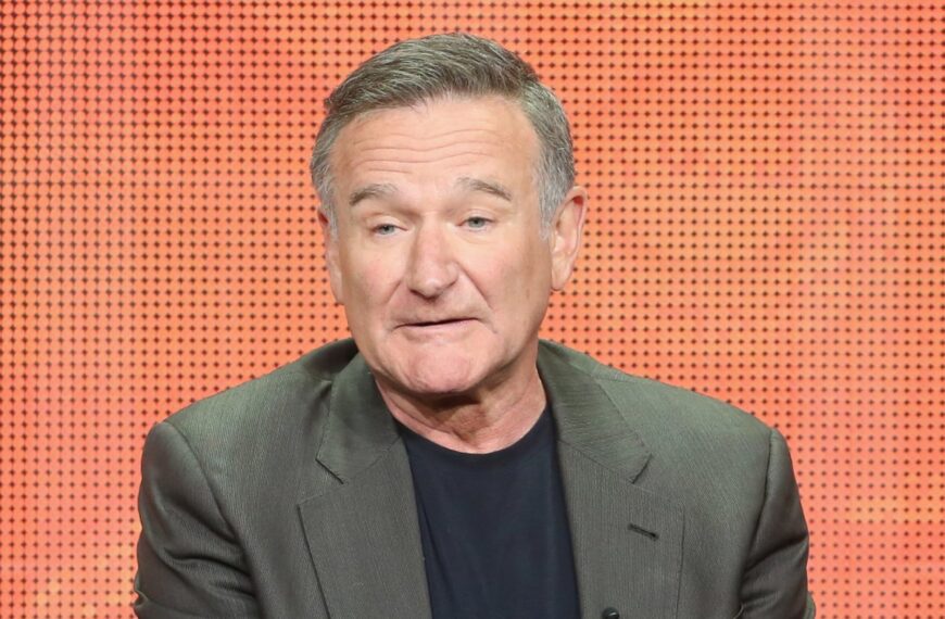 دختر رابین ویلیامز: «لطفاً ویدیوهای هوش مصنوعی از پدرم نفرستید؛ این کار زشت است و او نمی‌خواست»