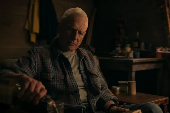 بازگشت مارک هارمون به نقش گیبز در «NCIS: Origins» در کراس‌اور روز کهنه‌سربازان